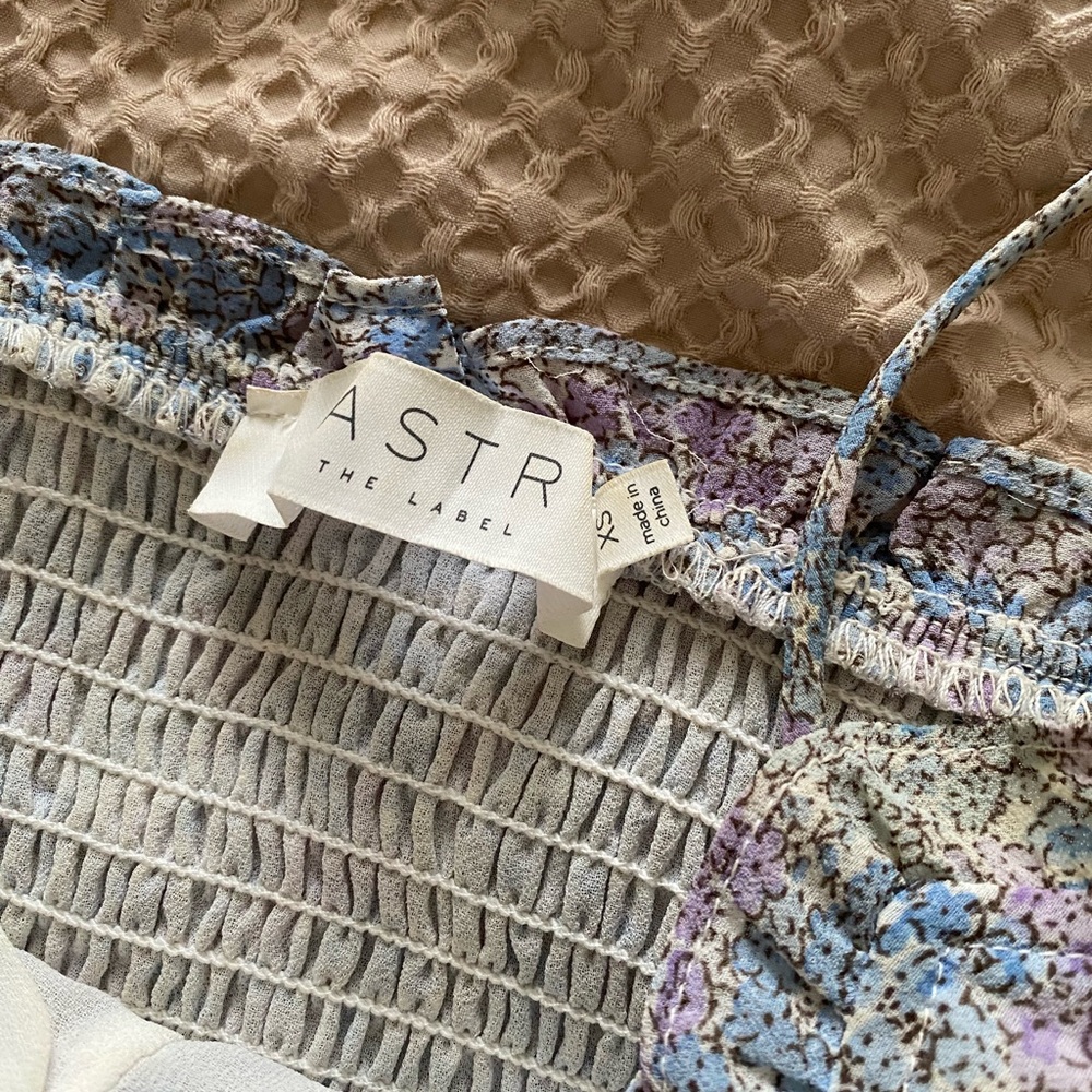 Floral Ruched Camisole Top - Picture 3 of 6
